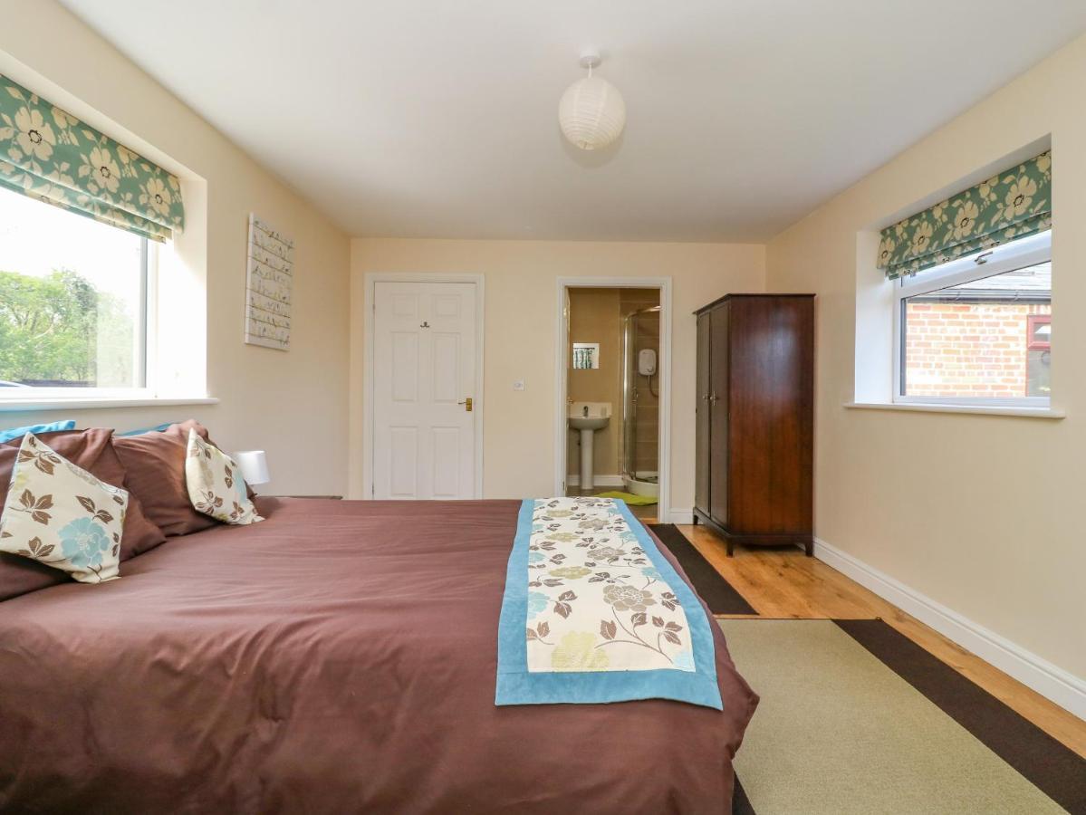 1 Pines Farm Cottages Ulleskelf Екстер'єр фото